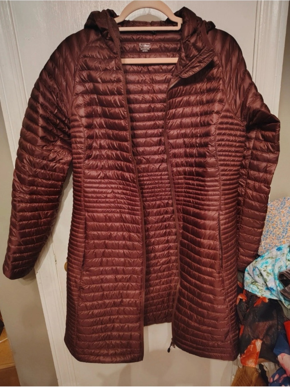 L.L.Bean Ultralight 850 Down Long Hooded Coat – Women’s Medium